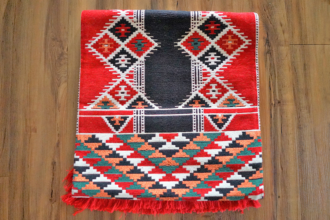UAE, Abu Dhabi, Syrian Carpet