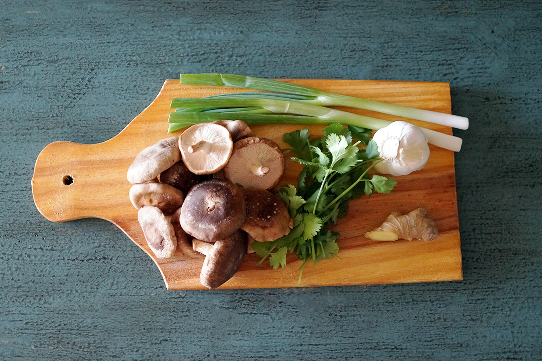 Shitake Mushrooms, Cilantro, Scallions, Garlic, Ginger