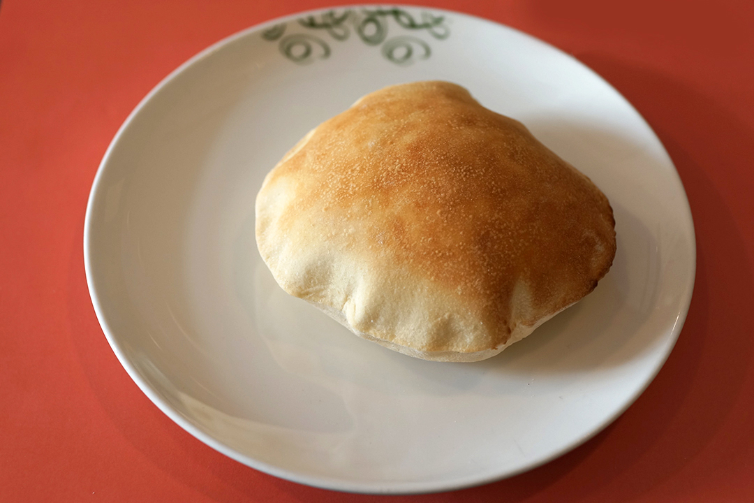 UAE, Dubai, Fresh Bread