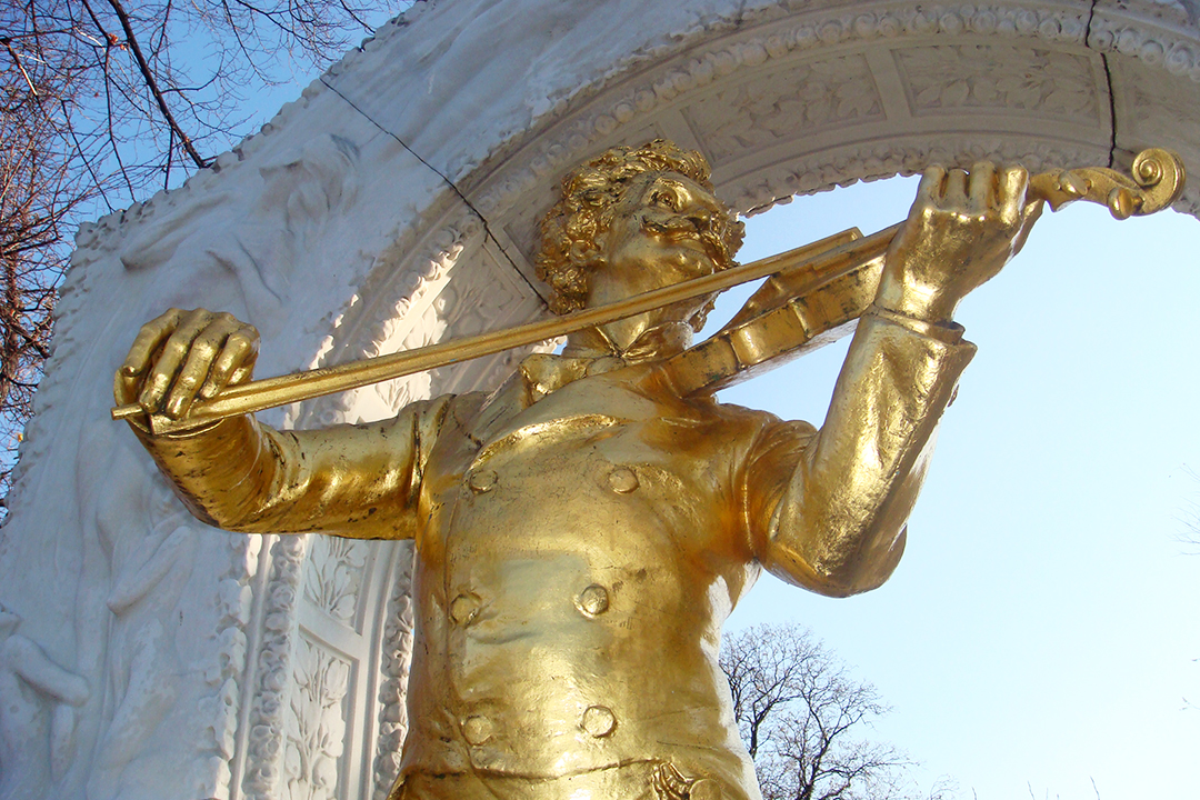 Austria, Vienna, Stadtpark, Gold-Coated Statue of Johann Strauss