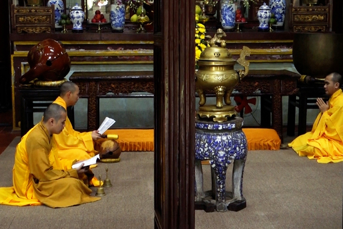 Buddhist Monks Praying